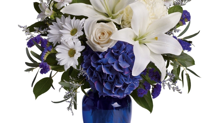 Синие лилии букет