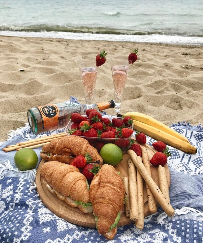 Пикник на море