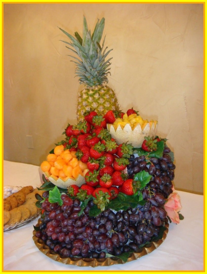 Композиции из фруктов