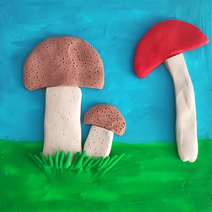 Гриб из пластилина