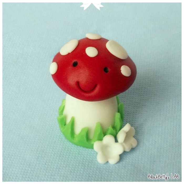 Гриб из пластилина для детей