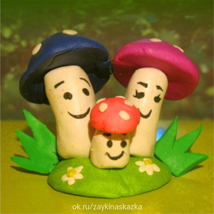 Гриб из пластилина