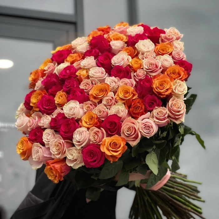 101 роза микс