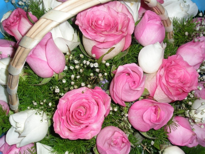 С юбилеем цветы