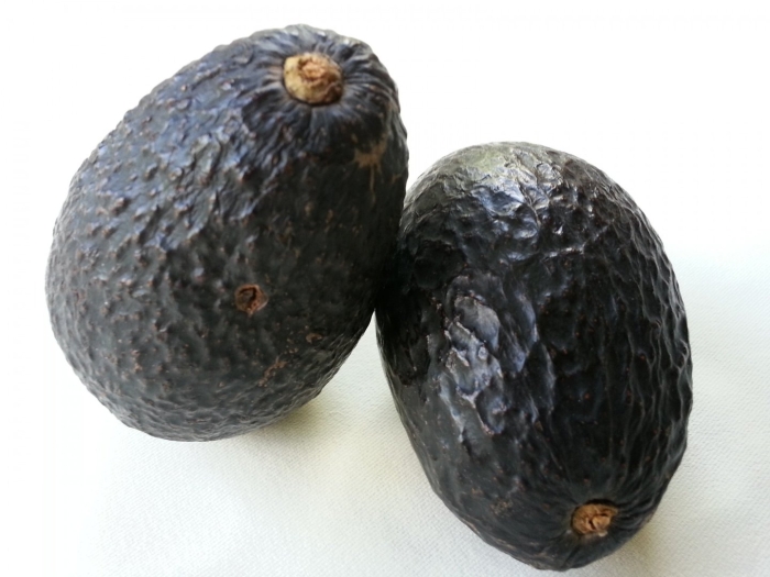 Черные фрукты