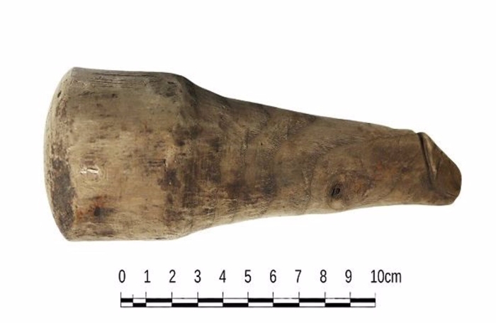 Фаллоимитатор в древности