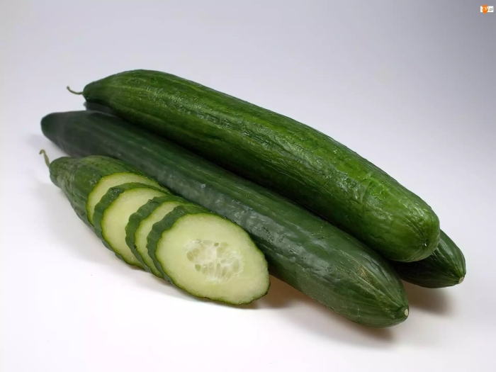 Огурец китайский длинноплодный