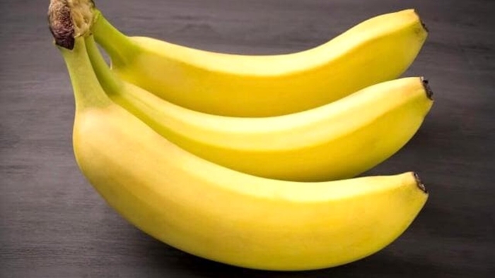 Желтый банан