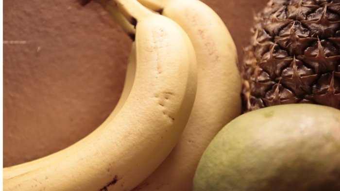 Фрукт банан