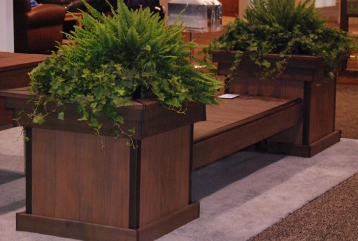 Деревянное кашпо