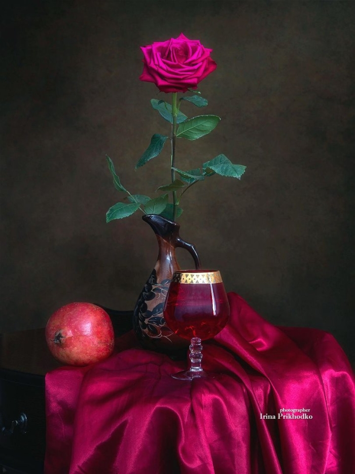 Натюрморт с гранатами