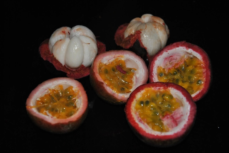 Маракуйя и мангостин