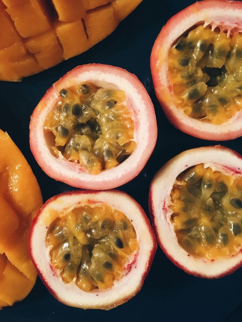 Фрукт похожий на маракуйю