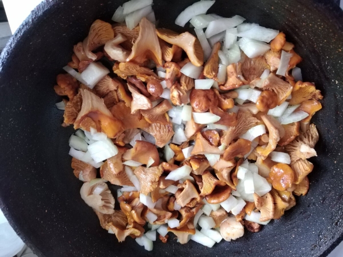 Лисички жареные