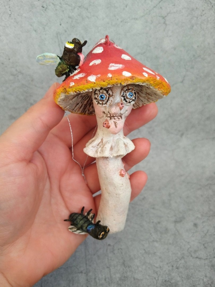 Игрушка мухомор