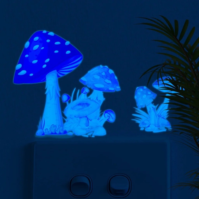 Светящаяся наклейка