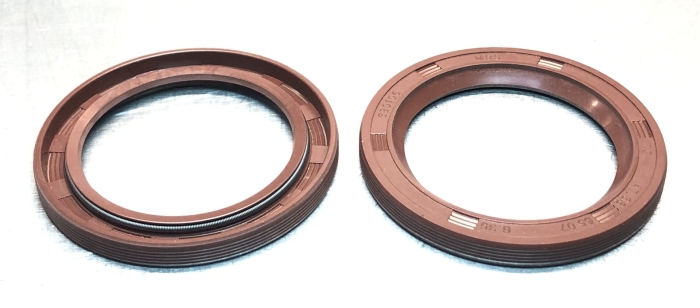 Сальник коленвала для