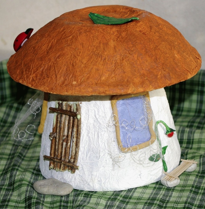Грибок домик из гипса
