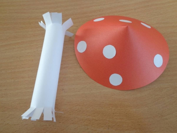 Мухомор из бумаги