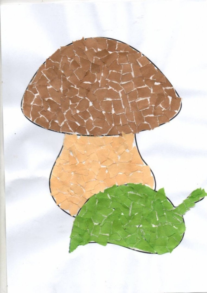Обрывная аппликация гриб
