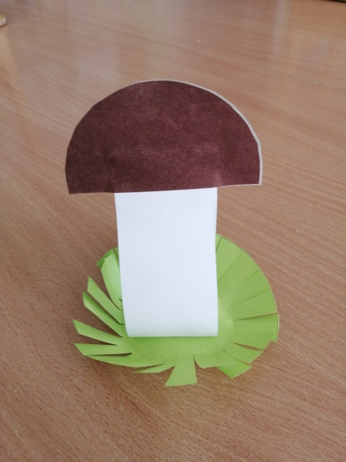 Аппликация тема: «на лесной полянке выросли грибы» т.с.комарова