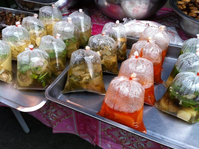 Из тайланда