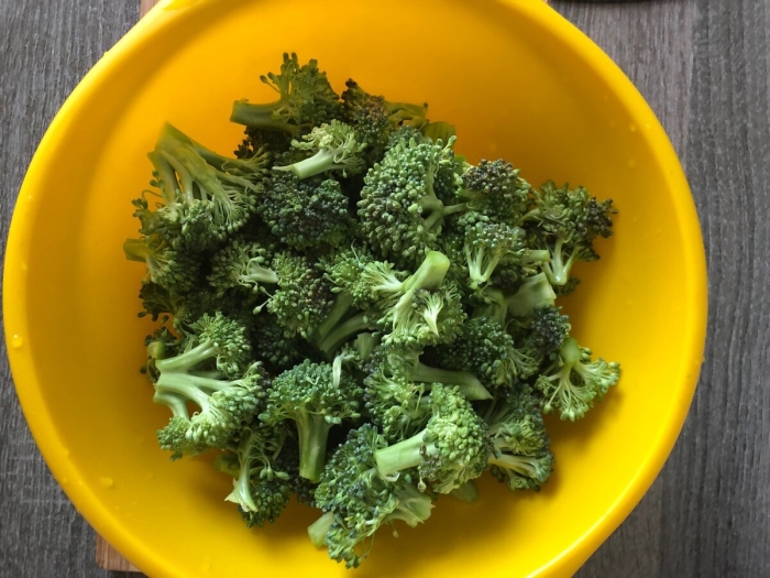 Капуста брокколи припущенная
