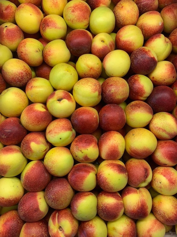 Никтарин или нектарин