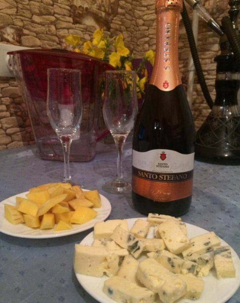 Санто Стефано шампанского мартини