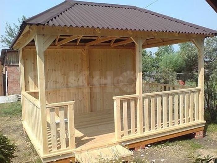 Беседка на даче