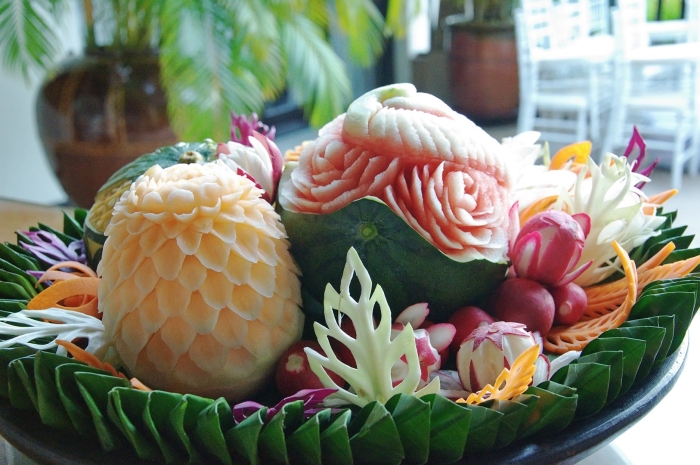 Карвинг фруктовый каскад