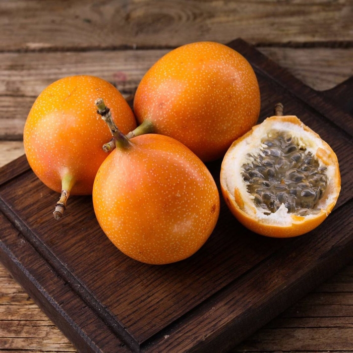 Экзотический фрукт гранадилла