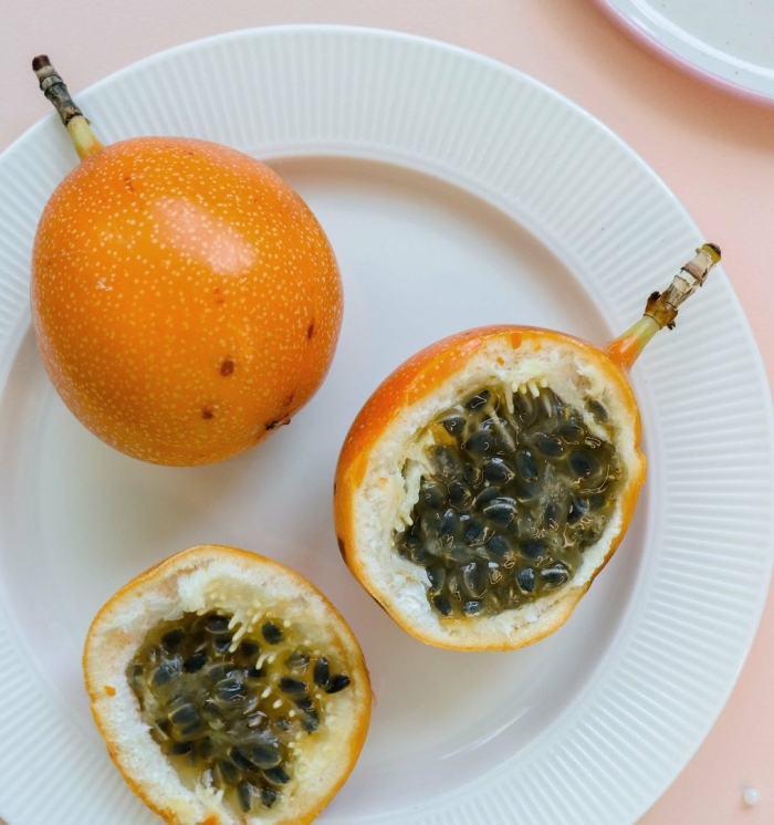 Экзотический фрукт гранадилла