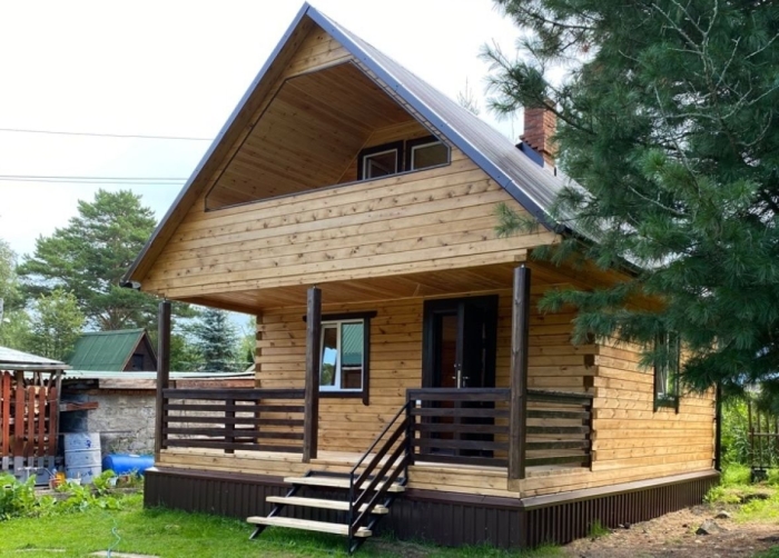 Дачный домик из бруса
