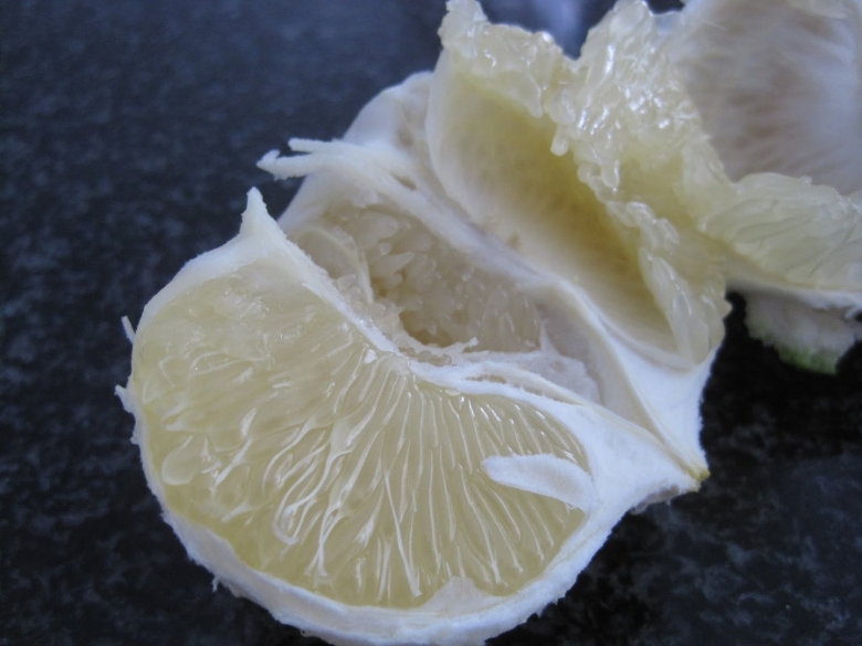 Листья помело фото