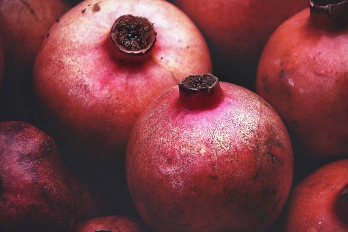 Спелый гранат