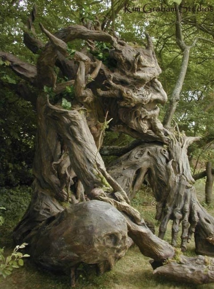 Скульптура энта ким грэхэм