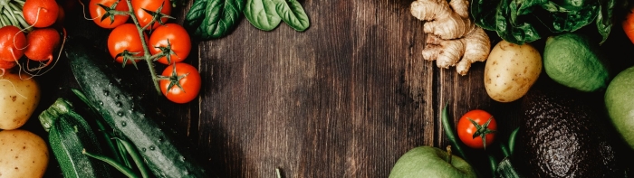 Овощи на черном фоне