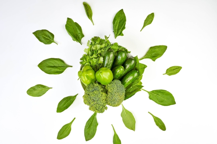 Овощи на белом фоне