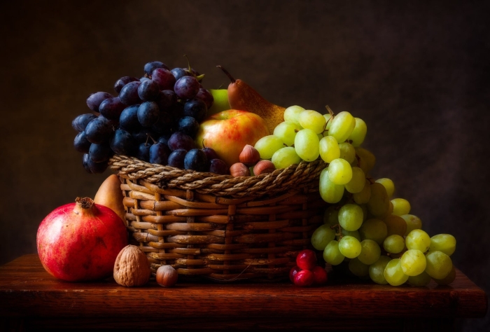 Красивый натюрморт с фруктами
