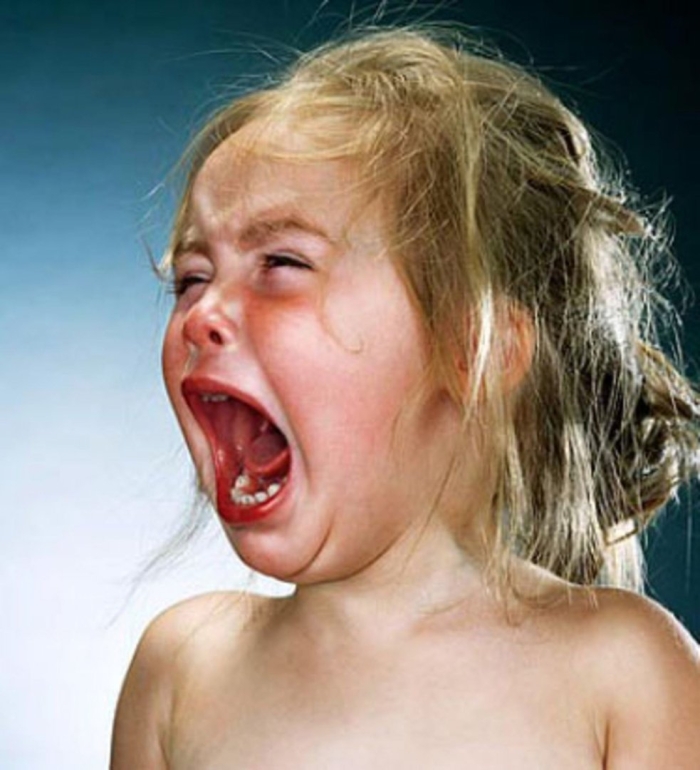 Ребенок истерика