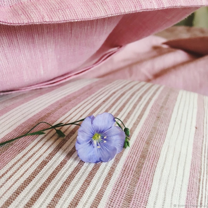 Льняные цветы