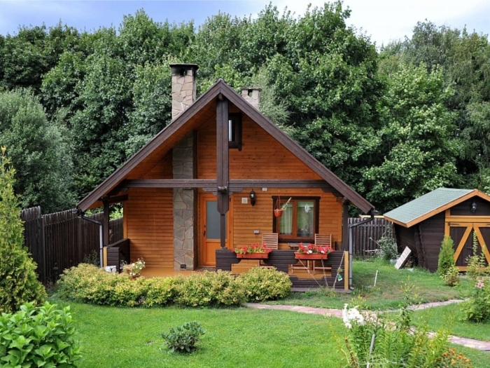 Домик на участке