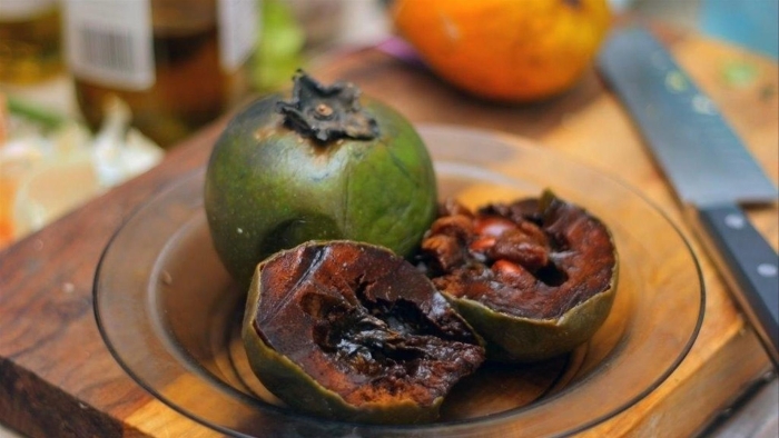 Черная сапота хурма