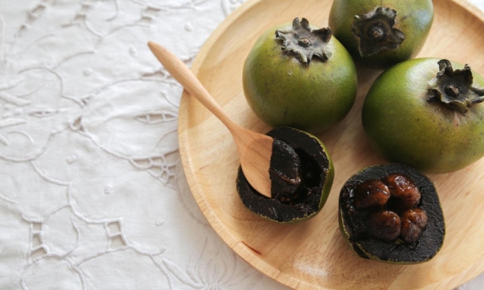 Фрукт черная сапота