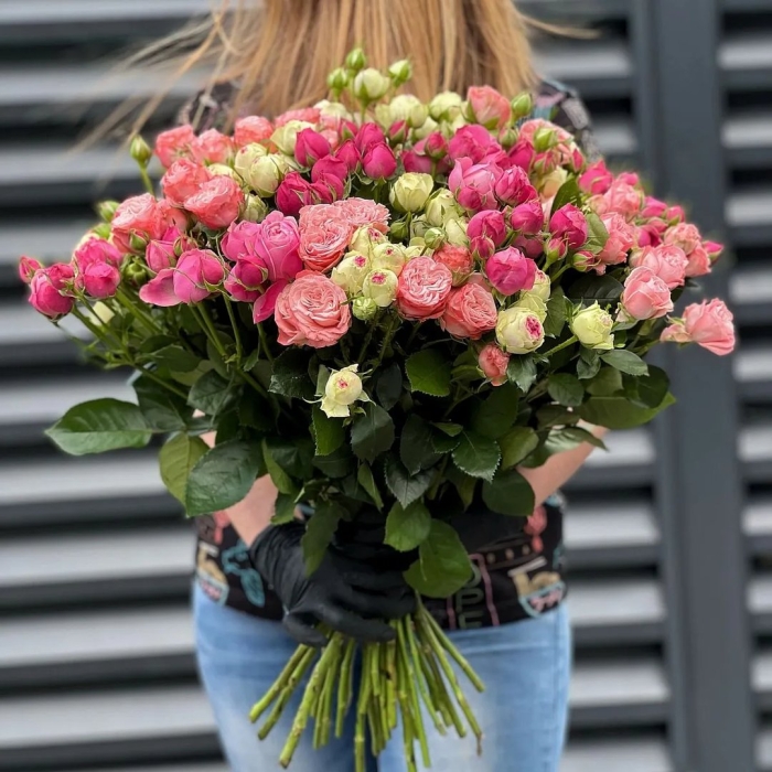 33 кустовые розы