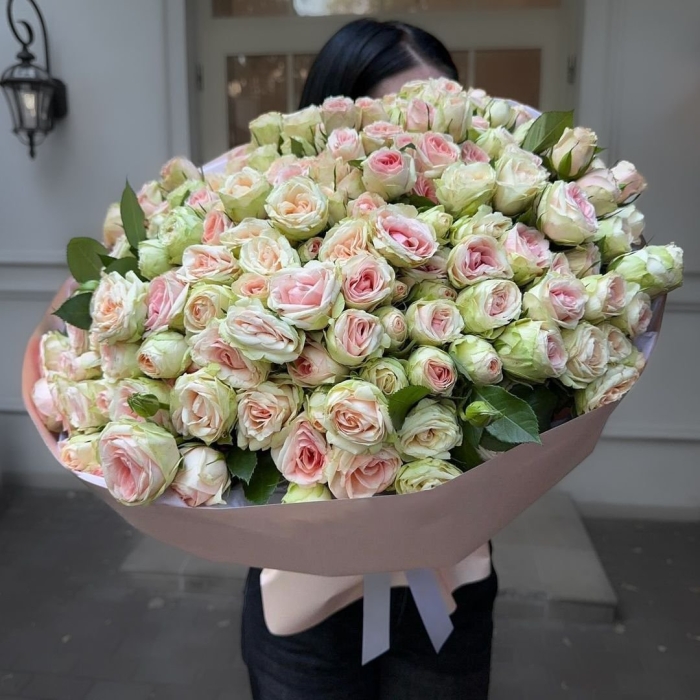 Роза кустовая rlm ing kristi