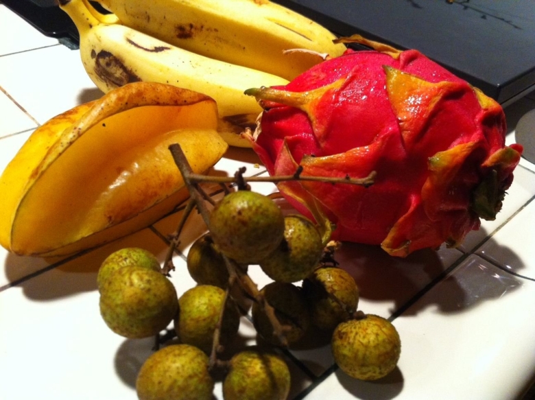 Манго маракуйя питахайя