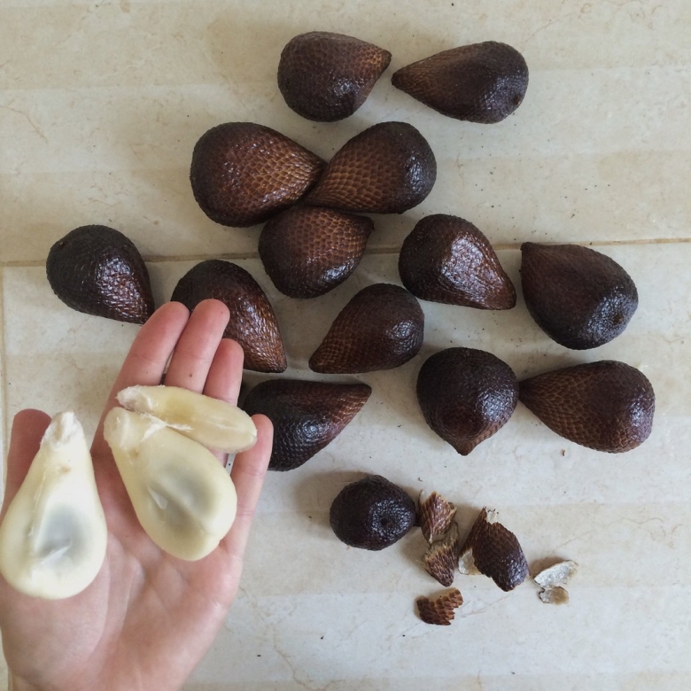 Косточки экзотических фруктов