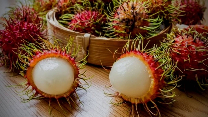 Волосатый фрукт из тайланда